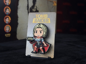Figgyz Tomb Raider Collectors Box Set Holo Plate Numbered Coin