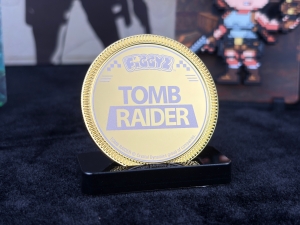 Figgyz Tomb Raider Collectors Box Set Holo Plate Numbered Coin