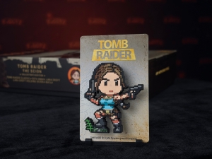 Figgyz Tomb Raider Collectors Box Set Holo Plate Numbered Coin