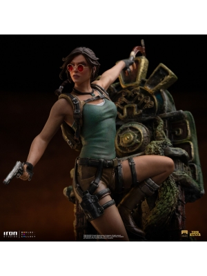 Iron Studios Lara Croft Statue Art Scale 1/10