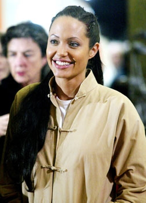 Lara Croft Tomb Raider The Cradle Of Life starring Angelina Jolia On Set Photos