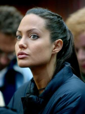 Lara Croft Tomb Raider The Cradle Of Life starring Angelina Jolia On Set Photos