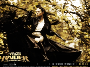 Lara Croft Tomb Raider The Cradle Of Life starring Angelina Jolia Wallpaper