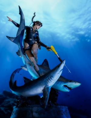 WETA Workshop Lara Croft Quest of Avalon Statue