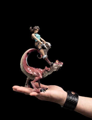 Weta Workshop MINI EPICS Lara Croft Vinyl Figure